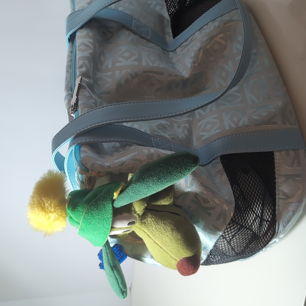 Ventilated Pet Carrier - Light Blue
